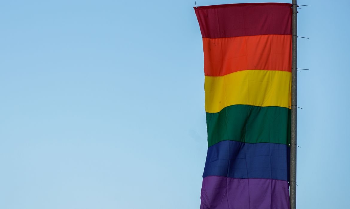 MPT promove debate sobre emprego para população LGBTQIAPN+